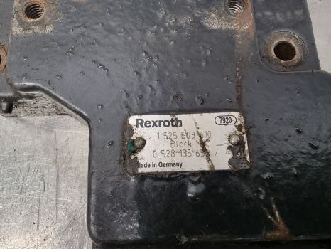New Holland T7, Tm, T7000, Tm7000 Ser Tm130, Tm120 Control Valve Plate 5195157 - Hidrolika: gambar 3 New Holland T7, Tm, T7000, Tm7000 Ser Tm130, Tm120 Control Valve Plate 5195157 - Hidrolika: gambar 3