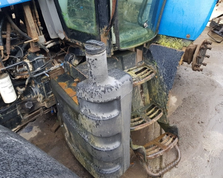 New Holland T7000, Case Puma Series T7030 Fuel Tank Main 84162105, 48023251 - Tangki bahan bakar: gambar 1 New Holland T7000, Case Puma Series T7030 Fuel Tank Main 84162105, 48023251 - Tangki bahan bakar: gambar 1
