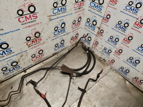 New Holland T7030, T7000, T7, Front Axle Pipes Kit 87702724 - Radiator: gambar 3 New Holland T7030, T7000, T7, Front Axle Pipes Kit 87702724 - Radiator: gambar 3