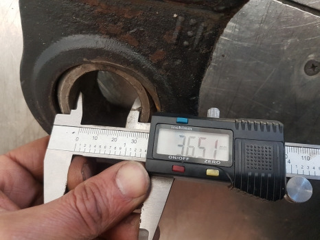 New Holland T7040, T7000, T7, Puma, Lower Link, Lift Arm Rhs 47137104, 47997392 - Penangguhan: gambar 5 New Holland T7040, T7000, T7, Puma, Lower Link, Lift Arm Rhs 47137104, 47997392 - Penangguhan: gambar 5