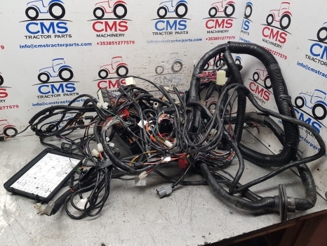 New Holland Tm115, Tm125, Tm135 Hi Lo Cab Wiring Loom Assy 82015224, 82020899 - Kabel/ Kawat harness untuk Traktor: gambar 1 New Holland Tm115, Tm125, Tm135 Hi Lo Cab Wiring Loom Assy 82015224, 82020899 - Kabel/ Kawat harness untuk Traktor: gambar 1