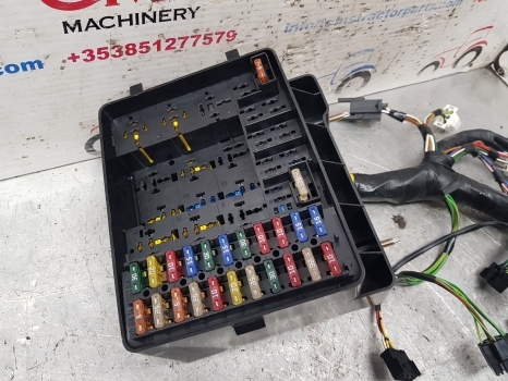 New Holland Tm115, Tm125, Tm135 Hi Lo Cab Wiring Loom Assy 82015224, 82020899 - Kabel/ Kawat harness untuk Traktor: gambar 3 New Holland Tm115, Tm125, Tm135 Hi Lo Cab Wiring Loom Assy 82015224, 82020899 - Kabel/ Kawat harness untuk Traktor: gambar 3