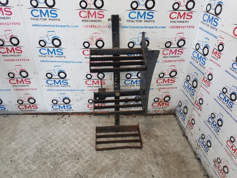 New Holland Tm175, 190, Case Mxm175, 190, Foot Step Assy Lhs 82025821, 82023432 - Langkah kaki untuk Peralatan pertanian: gambar 1 New Holland Tm175, 190, Case Mxm175, 190, Foot Step Assy Lhs 82025821, 82023432 - Langkah kaki untuk Peralatan pertanian: gambar 1