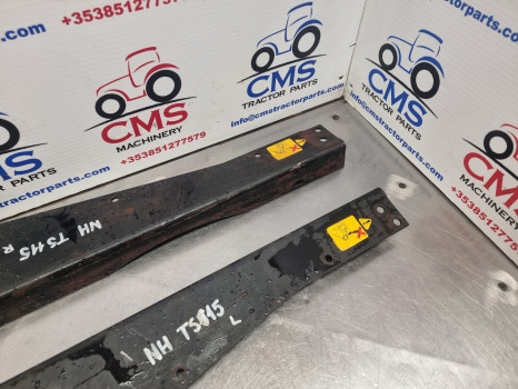 New Holland Ts115, Ts Series, Radiator Side Support Pair 82012974, 82012976 - Radiator: gambar 4 New Holland Ts115, Ts Series, Radiator Side Support Pair 82012974, 82012976 - Radiator: gambar 4