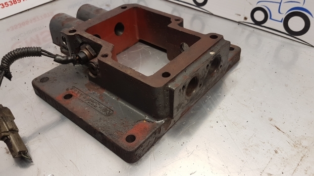 Penularan untuk Traktor Old Stock Old Stock Transmission Control Cover F2nn7222aa: gambar 6