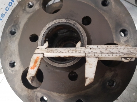 Same Deutz Lamborghini Front Axle Planetary Gears Carrier 0.269.4642.3/30 - As roda depan untuk Traktor: gambar 3 Same Deutz Lamborghini Front Axle Planetary Gears Carrier 0.269.4642.3/30 - As roda depan untuk Traktor: gambar 3