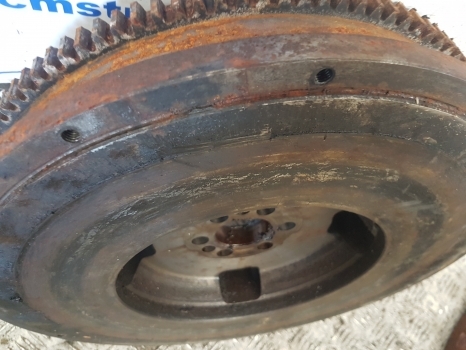 Same Panther 90 Leopard 85 Tiger 100 Engine Flywheel 0.048.1241.3/10 - Roda gila untuk Traktor: gambar 4 Same Panther 90 Leopard 85 Tiger 100 Engine Flywheel 0.048.1241.3/10 - Roda gila untuk Traktor: gambar 4