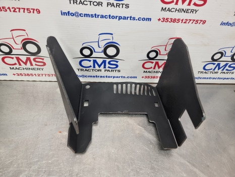 Landini 5-110h, Mc Cormick T-max Pto Guard, Shield, 3667820m92 - Suku cadang untuk Traktor: gambar 4 Landini 5-110h, Mc Cormick T-max Pto Guard, Shield, 3667820m92 - Suku cadang untuk Traktor: gambar 4