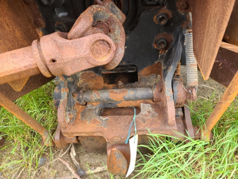Valtra T174ea Pick up hitch complete - Suku cadang untuk Peralatan pertanian: gambar 2 Valtra T174ea Pick up hitch complete - Suku cadang untuk Peralatan pertanian: gambar 2