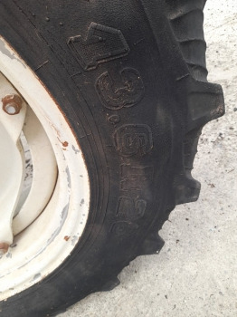 Valtra 6400 Front Wheel And Tyre 13.6r28, 13.6r28, 12x28 - Roda: gambar 2 Valtra 6400 Front Wheel And Tyre 13.6r28, 13.6r28, 12x28 - Roda: gambar 2