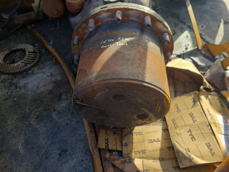 Valtra S374 Front Axle Hub Rhs Complete 770/624 7700609201, 7700610501 - As roda depan: gambar 3 Valtra S374 Front Axle Hub Rhs Complete 770/624 7700609201, 7700610501 - As roda depan: gambar 3