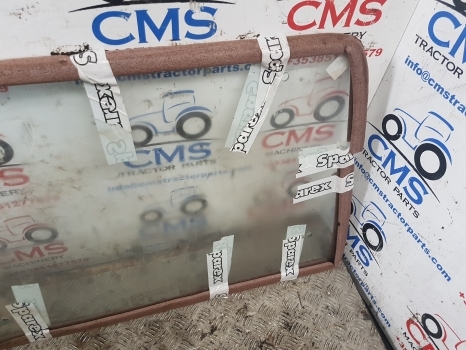 Zetor 3000, 4000, 5000, 6000, 7000 Rear Glass 60117910b, S64986, 60117910 - Jendela dan bagian untuk Traktor: gambar 2 Zetor 3000, 4000, 5000, 6000, 7000 Rear Glass 60117910b, S64986, 60117910 - Jendela dan bagian untuk Traktor: gambar 2