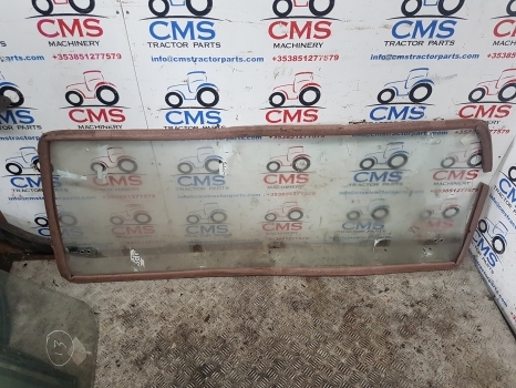 Zetor 3000, 4000, 5000, 6000, 7000 Rear Glass 60117910b, S64986, 60117910 - Jendela dan bagian untuk Traktor: gambar 3 Zetor 3000, 4000, 5000, 6000, 7000 Rear Glass 60117910b, S64986, 60117910 - Jendela dan bagian untuk Traktor: gambar 3
