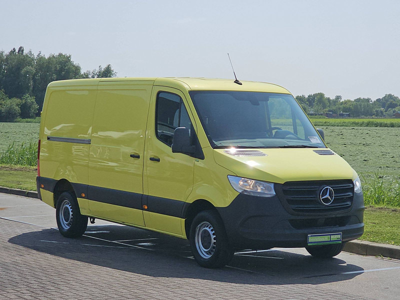 Mercedes-Benz Sprinter 314 CDI L2H1 - Van kecil: gambar 4 Mercedes-Benz Sprinter 314 CDI L2H1 - Van kecil: gambar 4