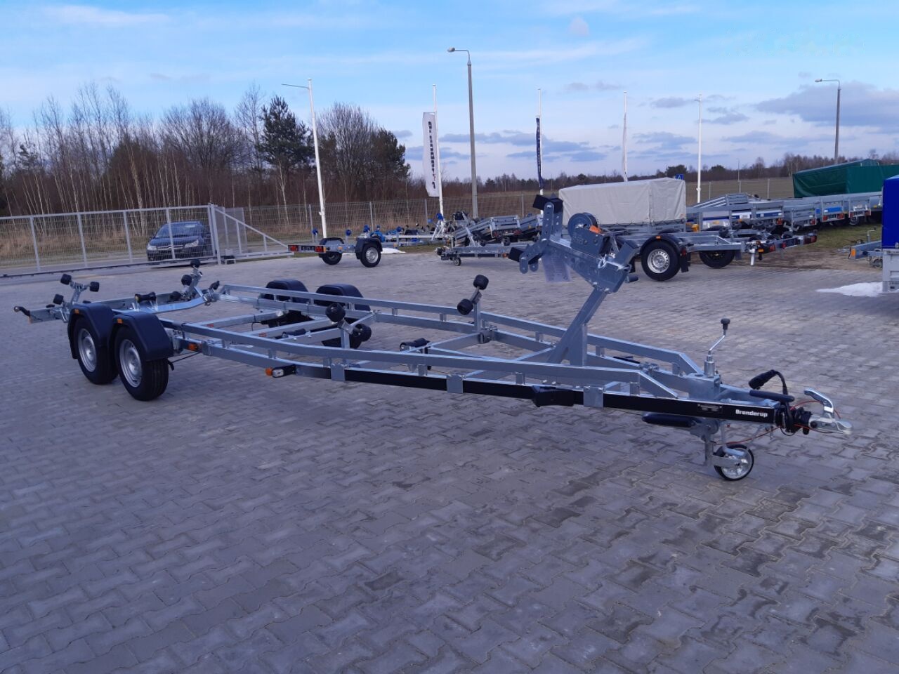 Brenderup 242500 TB SR trailer for 7,2 m boat 2500kg GVW - Trailer perahu: gambar 1 Brenderup 242500 TB SR trailer for 7,2 m boat 2500kg GVW - Trailer perahu: gambar 1