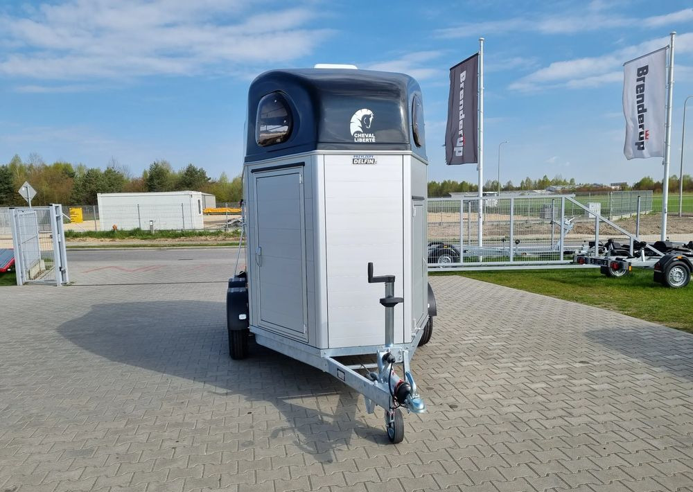 Cheval Liberte Gold First Alu + siodlarnia przyczepa dwukonna - Trailer mobil: gambar 2 Cheval Liberte Gold First Alu + siodlarnia przyczepa dwukonna - Trailer mobil: gambar 2