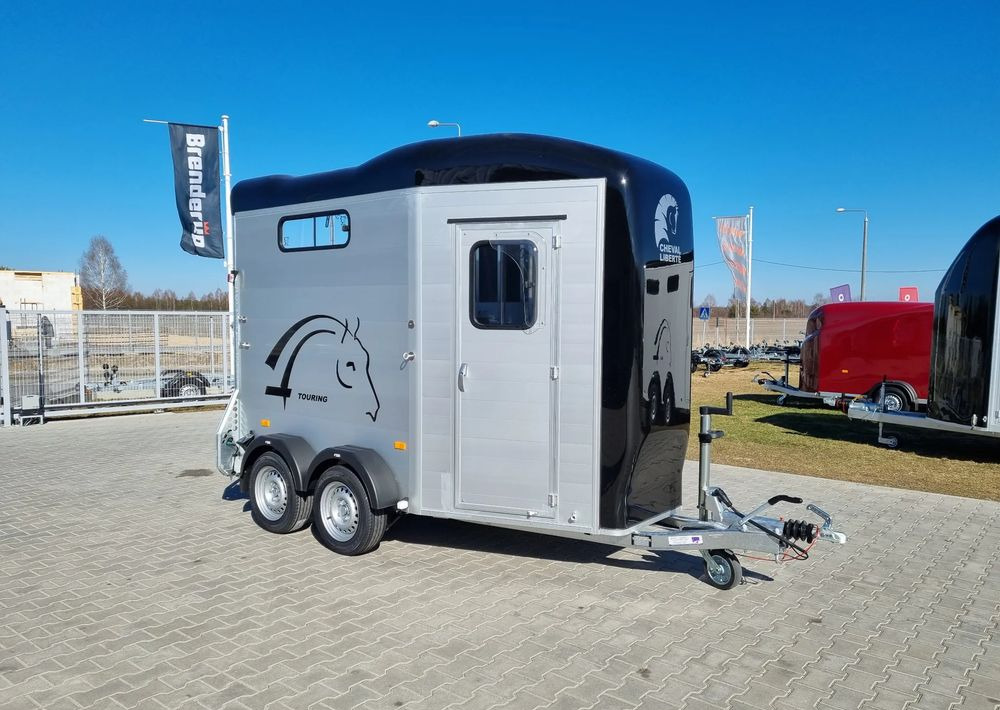 Cheval Liberte Touring Country + Siodlarnia - Trailer mobil: gambar 1 Cheval Liberte Touring Country + Siodlarnia - Trailer mobil: gambar 1