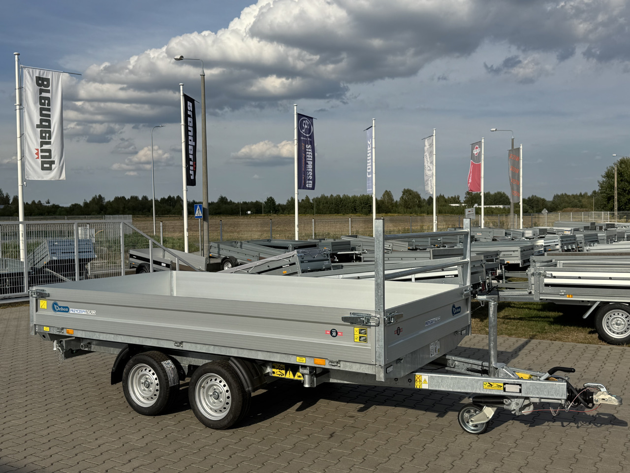 DEBON PW 3.6 Electric 360x180 cm 3.5T - Trailer jungkit: gambar 2 DEBON PW 3.6 Electric 360x180 cm 3.5T - Trailer jungkit: gambar 2