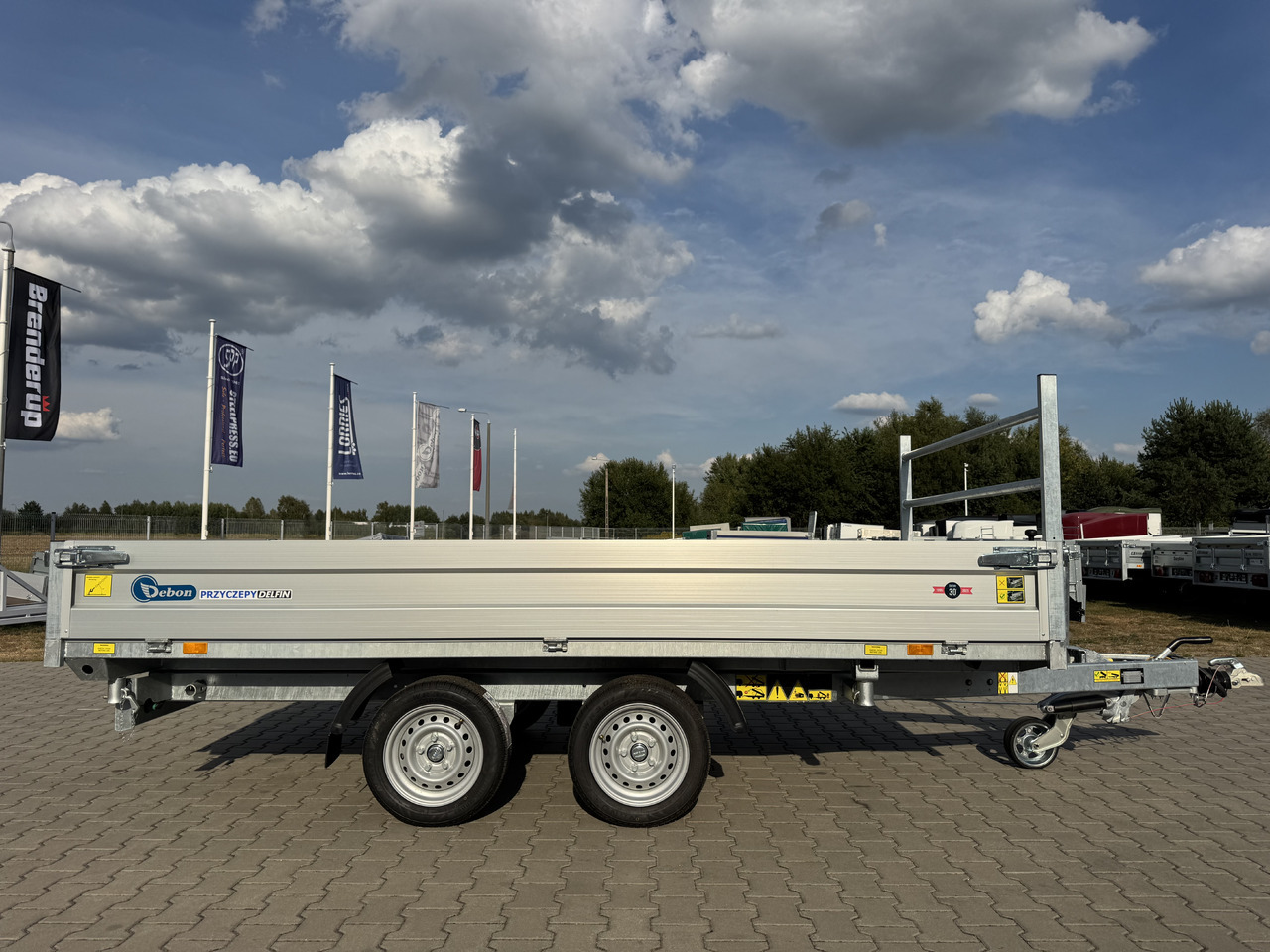 DEBON PW 3.6 Electric 360x180 cm 3.5T - Trailer jungkit: gambar 3 DEBON PW 3.6 Electric 360x180 cm 3.5T - Trailer jungkit: gambar 3