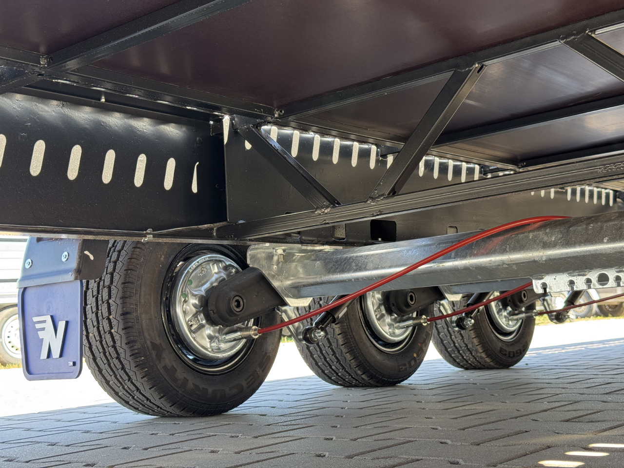 Trailer autotransporter baru NIEWIADÓW Indiana Premium Color 850 x 210 cm | 3500 kg: gambar 18