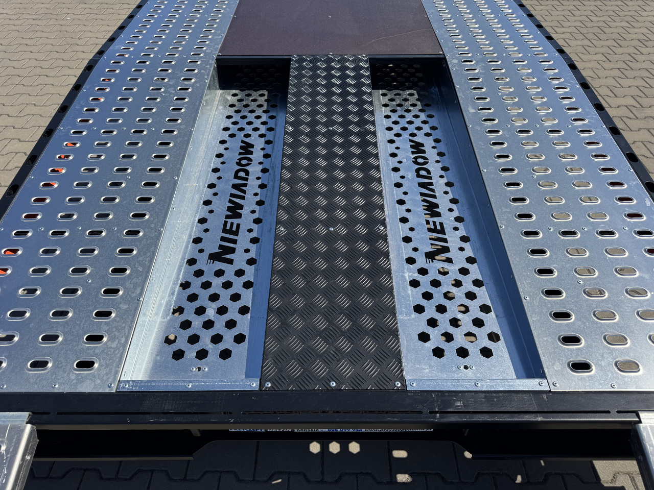Trailer autotransporter baru NIEWIADÓW Indiana Premium Color 850 x 210 cm | 3500 kg: gambar 22