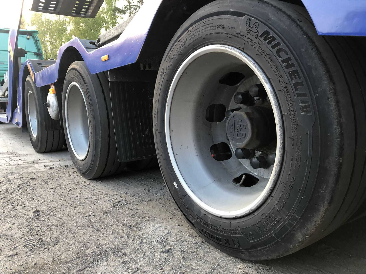 MAN TGA 26.440, Euro 5, FVG Autotransporter Autolaweta zestaw 6 osi - Truk pengangkut mobil: gambar 4 MAN TGA 26.440, Euro 5, FVG Autotransporter Autolaweta zestaw 6 osi - Truk pengangkut mobil: gambar 4