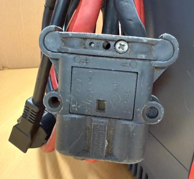 Hawker unknown | Charger for Next Sys batteries 24V36A 1085w 200-240 Vac sn. SCA - Baterai untuk Peralatan untuk menangani material: gambar 3 Hawker unknown | Charger for Next Sys batteries 24V36A 1085w 200-240 Vac sn. SCA - Baterai untuk Peralatan untuk menangani material: gambar 3