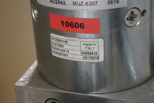 Jungheinrich 51417583 | Pumpmotor with tank and valve block 24V 2,2KW code R9320 Pumpmotor with tank and valve block 24V 2,2KW code R932010341 for EJD220 year 2016 - Pompa hidrolik untuk Peralatan untuk menangani material: gambar 2 Jungheinrich 51417583 | Pumpmotor with tank and valve block 24V 2,2KW code R9320 Pumpmotor with tank and valve block 24V 2,2KW code R932010341 for EJD220 year 2016 - Pompa hidrolik untuk Peralatan untuk menangani material: gambar 2