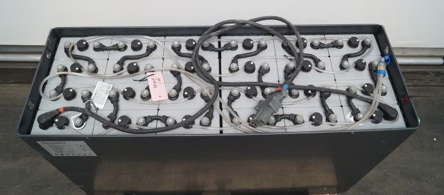 Jungheinrich unknown | Battery 48V775Ah 05-EPZS775SL Year 2022 weight 1141 kg sn - Baterai untuk Peralatan untuk menangani material: gambar 3 Jungheinrich unknown | Battery 48V775Ah 05-EPZS775SL Year 2022 weight 1141 kg sn - Baterai untuk Peralatan untuk menangani material: gambar 3