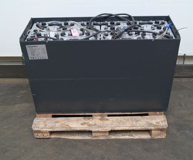 Jungheinrich unknown | Battery 48V775Ah 05-EPZS775SL Year 2022 weight 1141 kg sn - Baterai untuk Peralatan untuk menangani material: gambar 1 Jungheinrich unknown | Battery 48V775Ah 05-EPZS775SL Year 2022 weight 1141 kg sn - Baterai untuk Peralatan untuk menangani material: gambar 1
