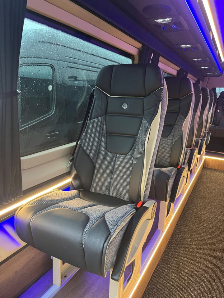 Mercedes-Benz Sprinter 519 AWD 4x4 TOURIST / 21 to 24 Seats - Bus mini, Van penumpang: gambar 5 Mercedes-Benz Sprinter 519 AWD 4x4 TOURIST / 21 to 24 Seats - Bus mini, Van penumpang: gambar 5