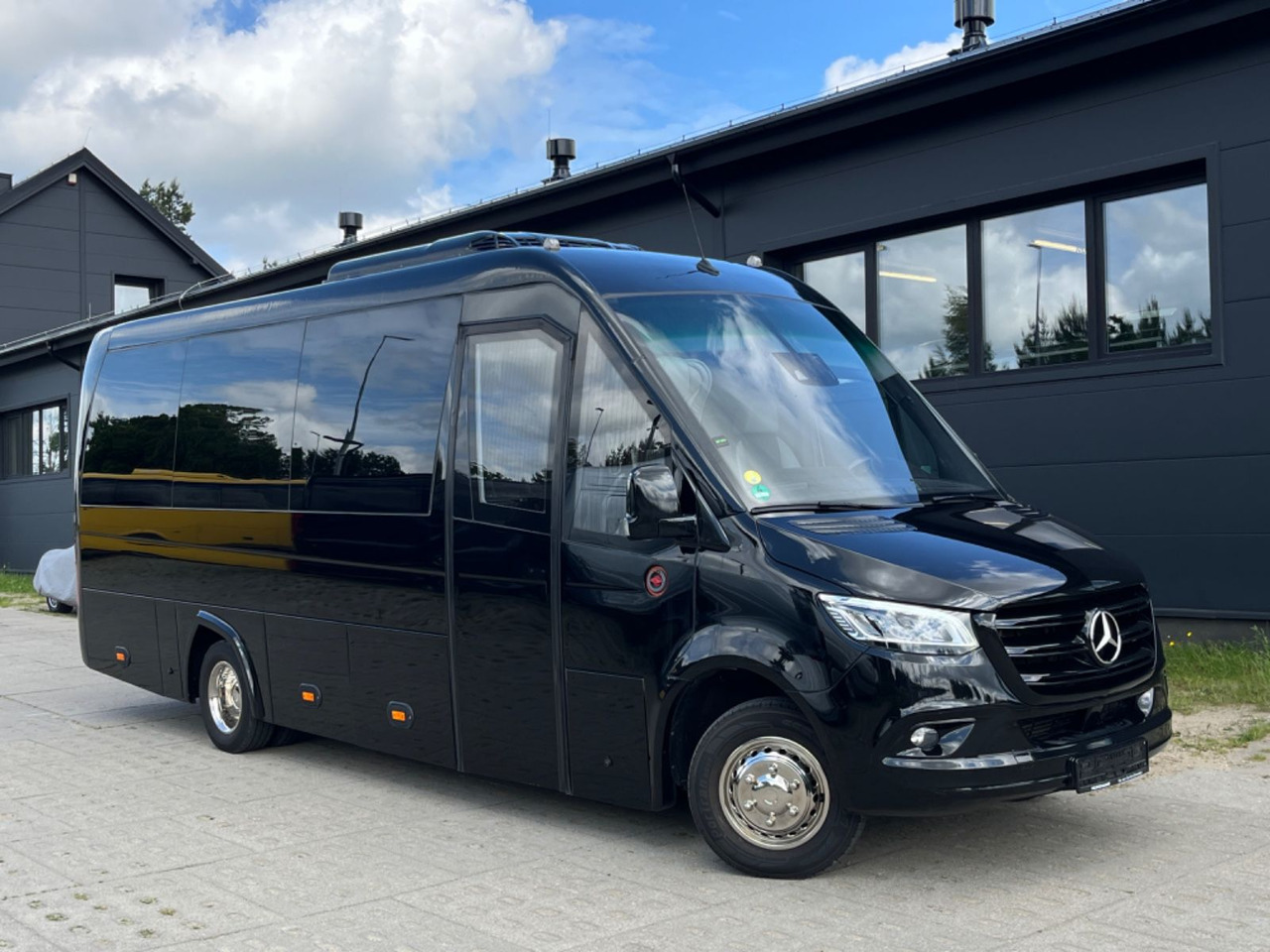 Mercedes-Benz Sprinter 519 HIGH DECK/ 3.0 V6 /LUXURY Bus/ 6.8t - Bus pariwisata: gambar 2 Mercedes-Benz Sprinter 519 HIGH DECK/ 3.0 V6 /LUXURY Bus/ 6.8t - Bus pariwisata: gambar 2