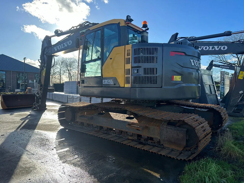 Volvo ECR 235 EL - Ekskavator perayap: gambar 1 Volvo ECR 235 EL - Ekskavator perayap: gambar 1
