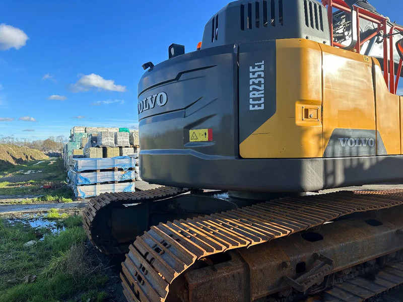 Volvo ECR 235 EL - Ekskavator perayap: gambar 4 Volvo ECR 235 EL - Ekskavator perayap: gambar 4