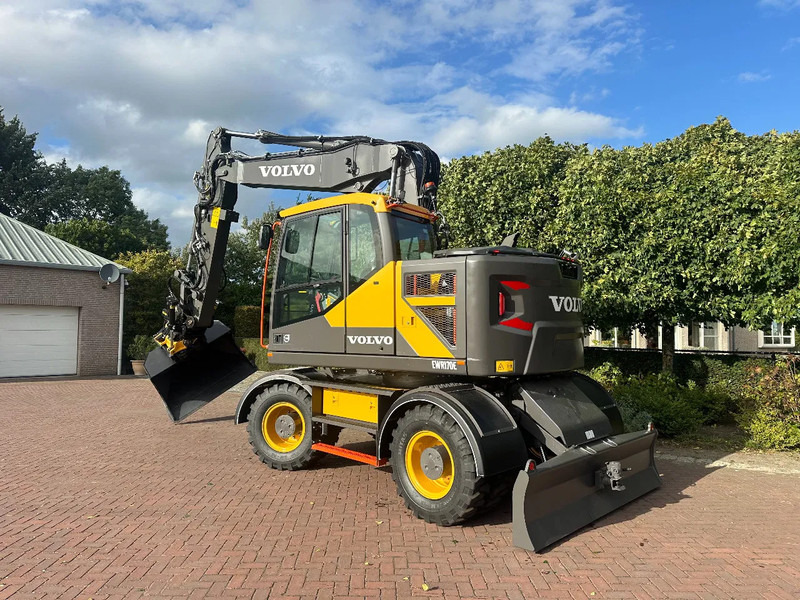 Volvo EWR170 E - Engcon EC319 DC3 - UNUSED - Ekskavator roda: gambar 2 Volvo EWR170 E - Engcon EC319 DC3 - UNUSED - Ekskavator roda: gambar 2