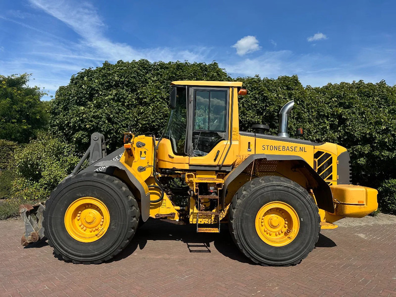 Volvo L120 F - Wheel loader: gambar 1 Volvo L120 F - Wheel loader: gambar 1