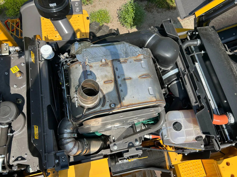 Wheel loader baru Volvo L120 H2 UNUSED Michelin 750/65: gambar 13