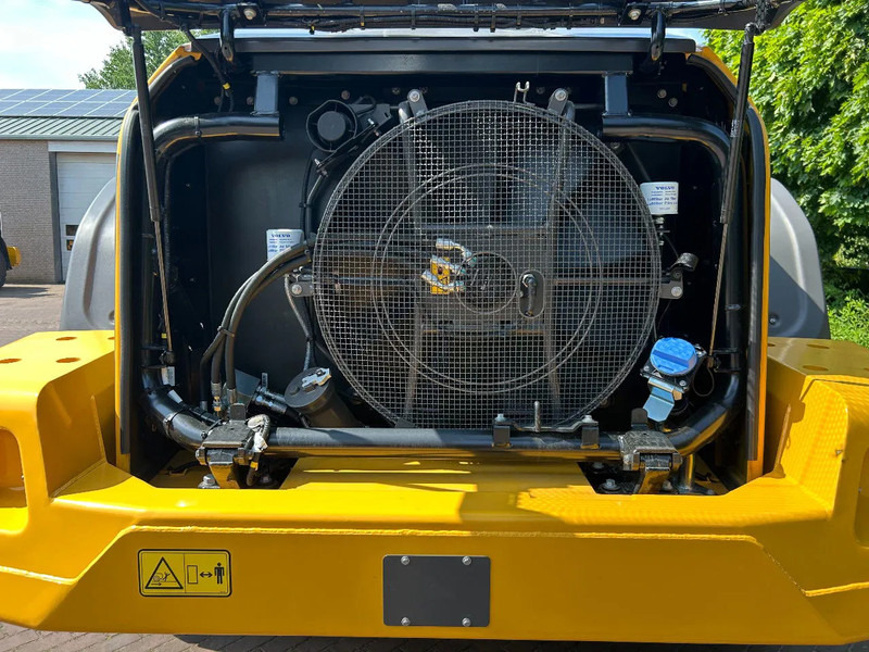 Wheel loader baru Volvo L120 H2 UNUSED Michelin 750/65: gambar 14