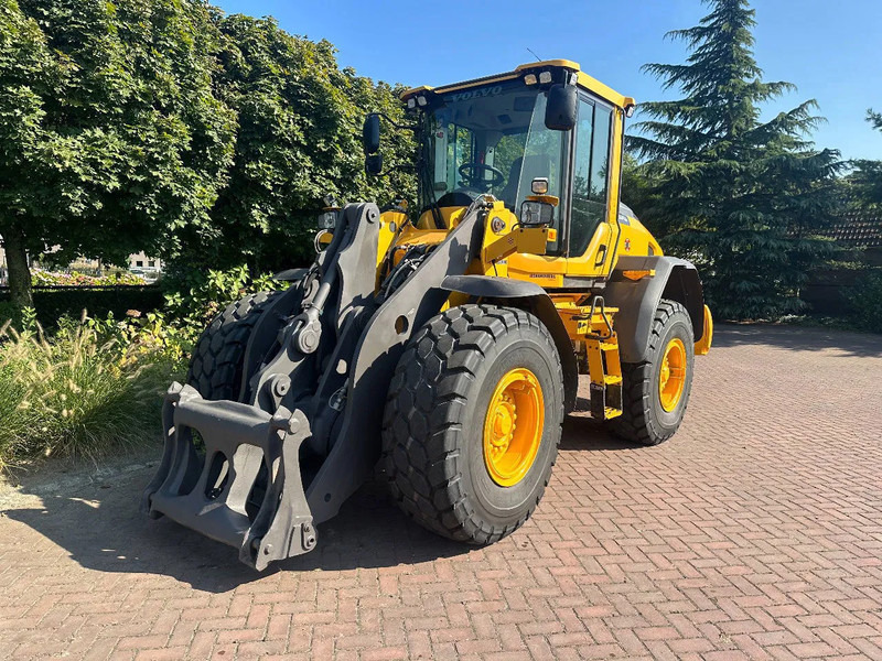 Wheel loader Volvo L70 H: gambar 8 Wheel loader Volvo L70 H: gambar 8
