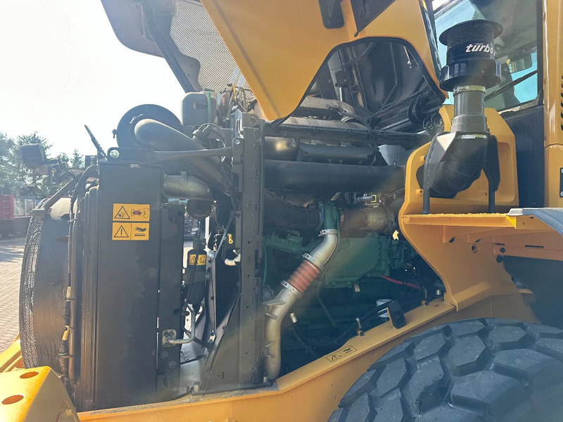 Wheel loader Volvo L70 H: gambar 15 Wheel loader Volvo L70 H: gambar 15