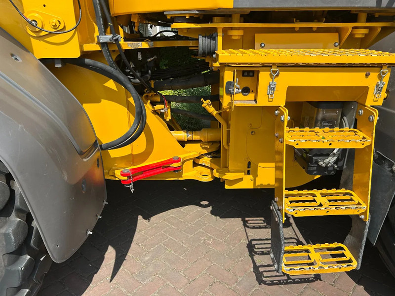 Wheel loader baru Volvo L90 H: gambar 13