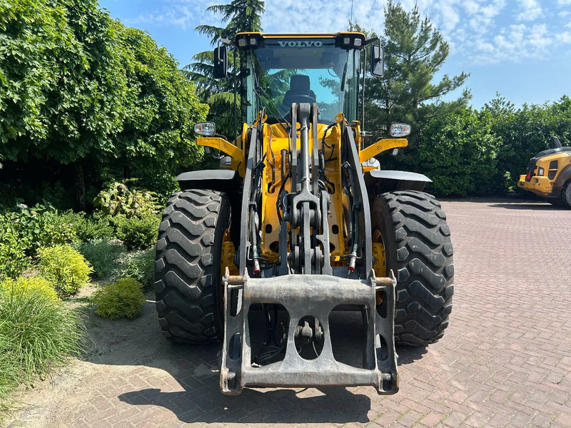 Wheel loader baru Volvo L90 H: gambar 7