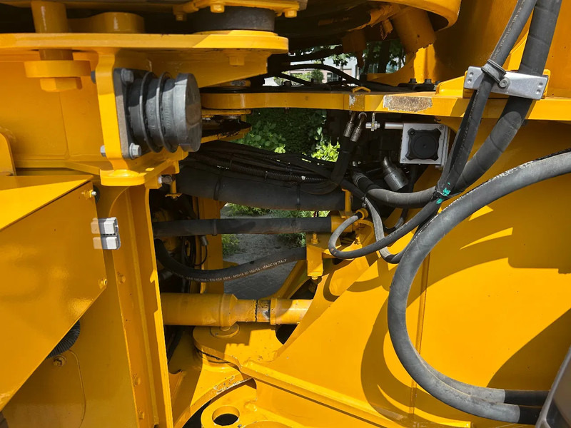 Wheel loader baru Volvo L90 H: gambar 12