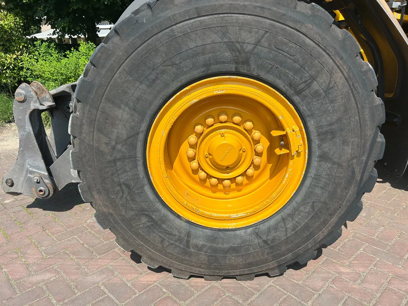Wheel loader baru Volvo L90 H: gambar 20