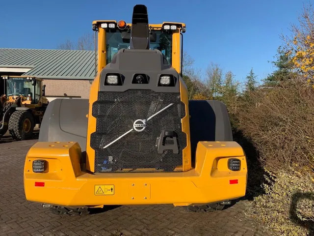 Volvo L90 H2 2025 Michelin 650/65 - Wheel loader: gambar 3 Volvo L90 H2 2025 Michelin 650/65 - Wheel loader: gambar 3