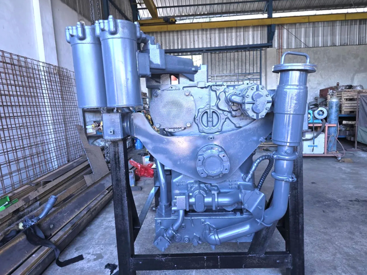 KOMATSU POWER TRAIN ASSY 195-22-80050 / 195-13-81100 / 195-15-81000 - Penularan untuk Bulldozer: gambar 1 KOMATSU POWER TRAIN ASSY 195-22-80050 / 195-13-81100 / 195-15-81000 - Penularan untuk Bulldozer: gambar 1