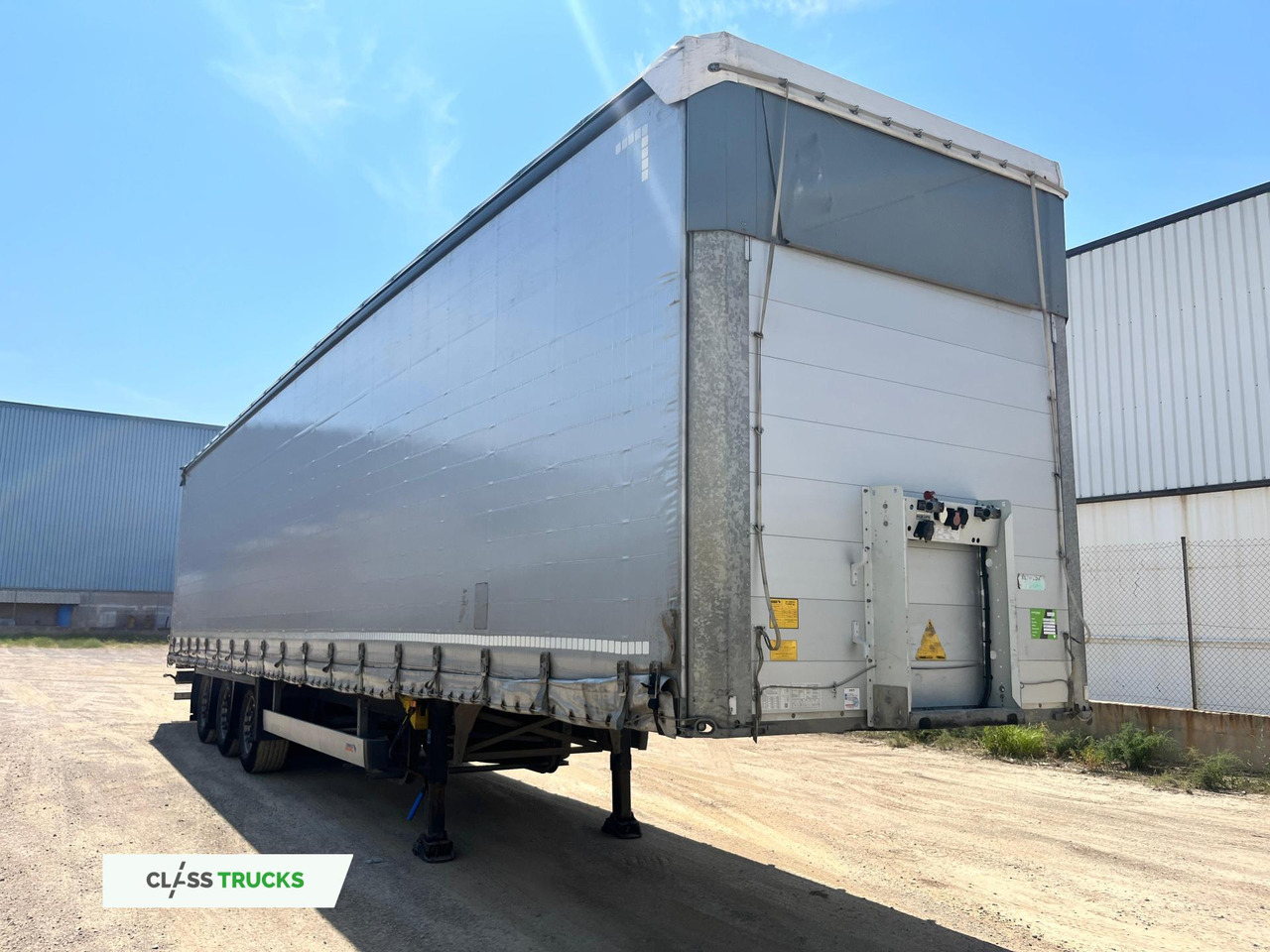 Schmitz Cargobull SCS24/L Varios - Semi-trailer dengan terpal samping: gambar 2 Schmitz Cargobull SCS24/L Varios - Semi-trailer dengan terpal samping: gambar 2