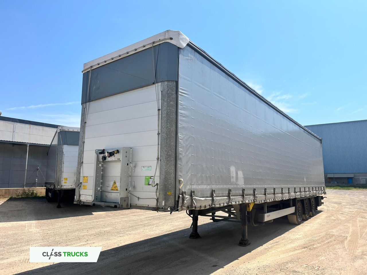 Schmitz Cargobull SCS24/L Varios - Semi-trailer dengan terpal samping: gambar 1 Schmitz Cargobull SCS24/L Varios - Semi-trailer dengan terpal samping: gambar 1