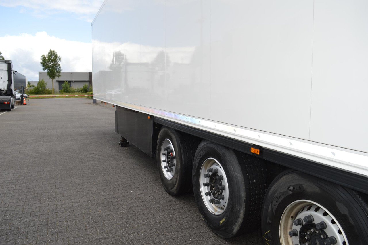 Semi-trailer berpendingin Schmitz Cargobull SKO FP 45 Carrier Vector 1550: gambar 13