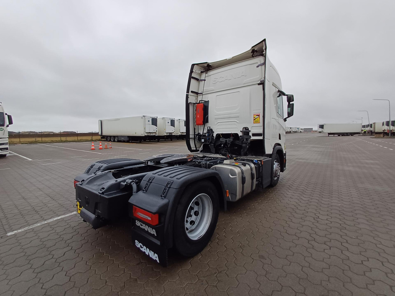 Scania R450 CR20H Retarder ACC - Tractor head: gambar 3 Scania R450 CR20H Retarder ACC - Tractor head: gambar 3